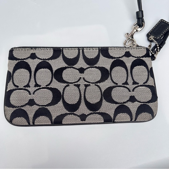 Large Coach Wristlet Signature Black/Gray with Studs - Picture 5 of 12